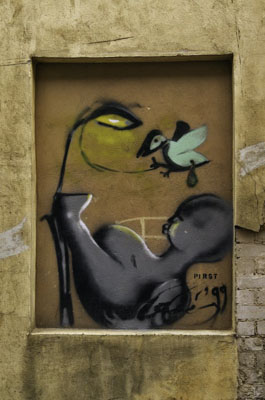 Graffiti_on_Vilnius_Street_DSC_0959.jpg