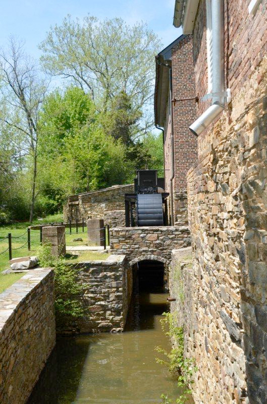 Waterwheels and mill race at Aldie Mill