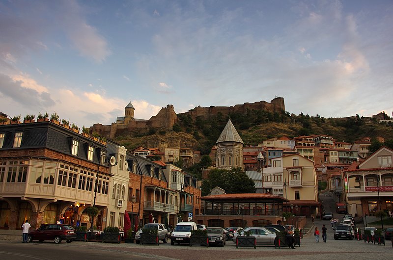 Tbilisi, Gorgasali square - Narikala citadel above
