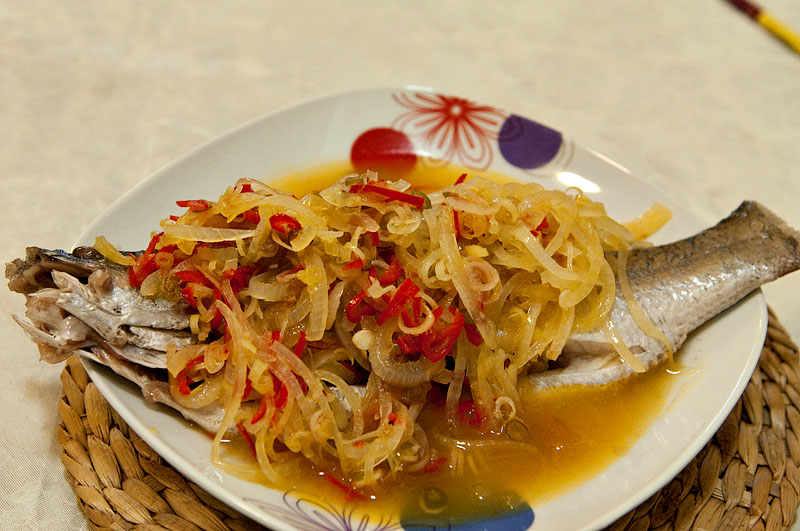Steam fish with plum sauce
