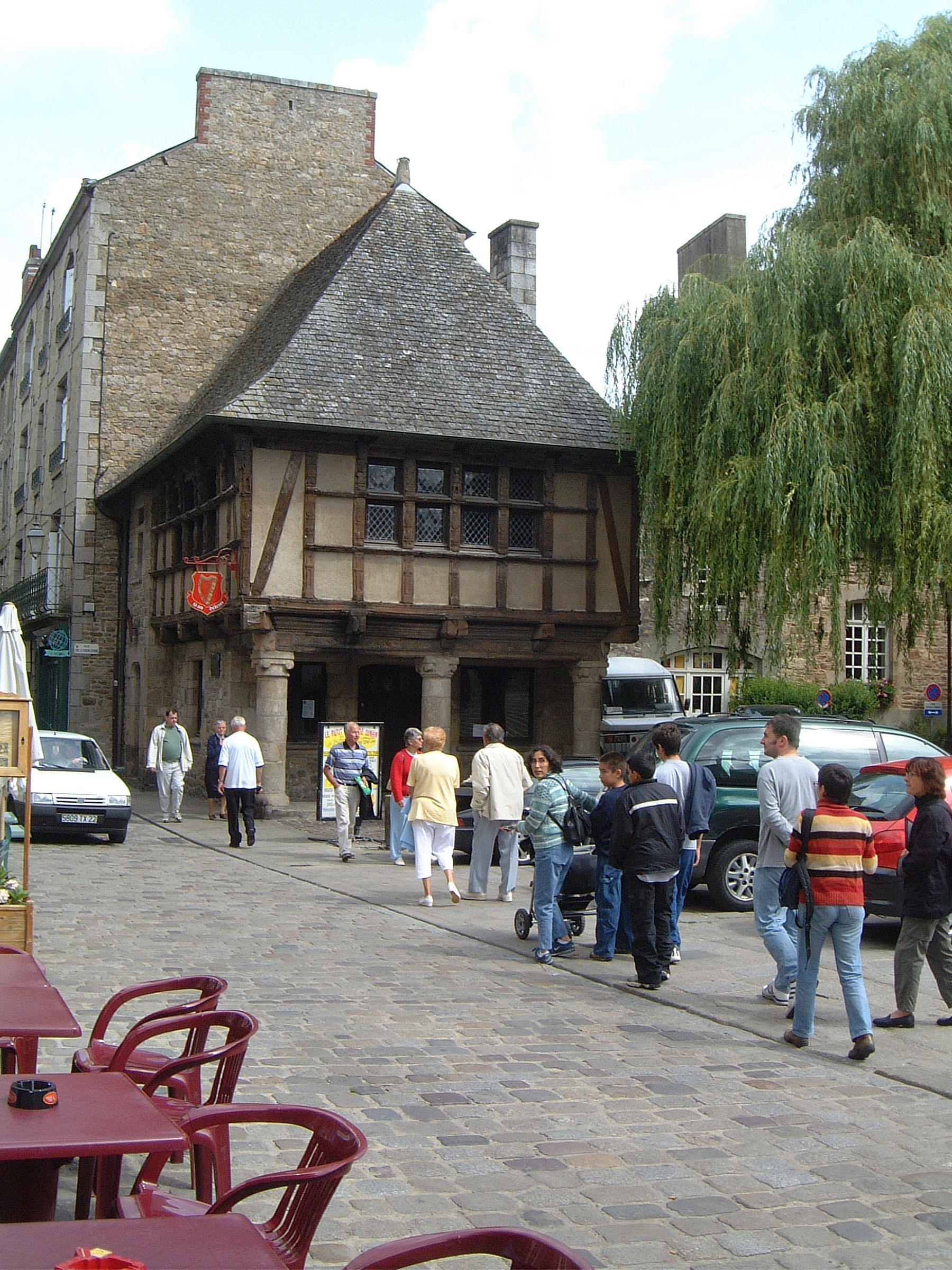 ALF_2004_0620_054321AA.JPG
