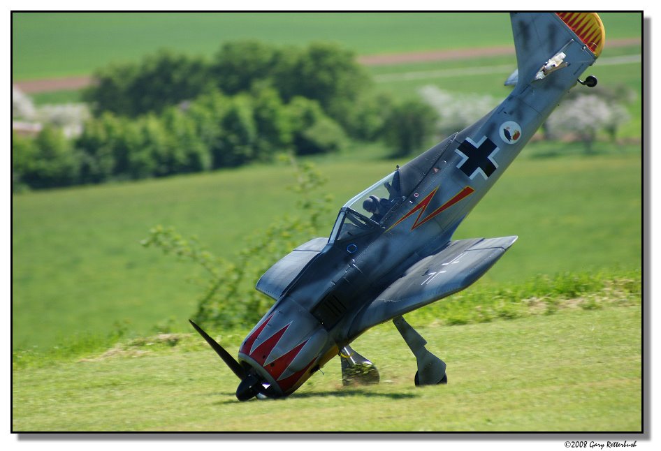 fw190-land-2367-sm.JPG