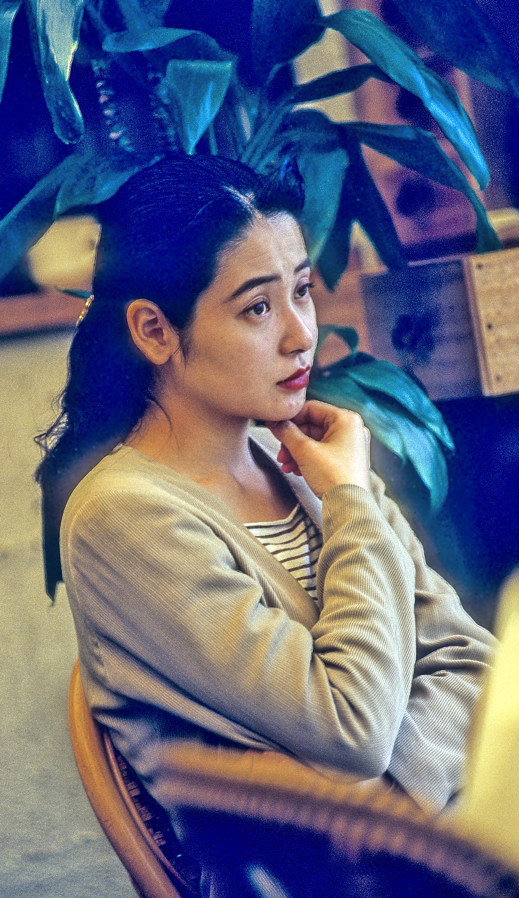 3 Beauties in 90s Tokyo: The Classical Beauty