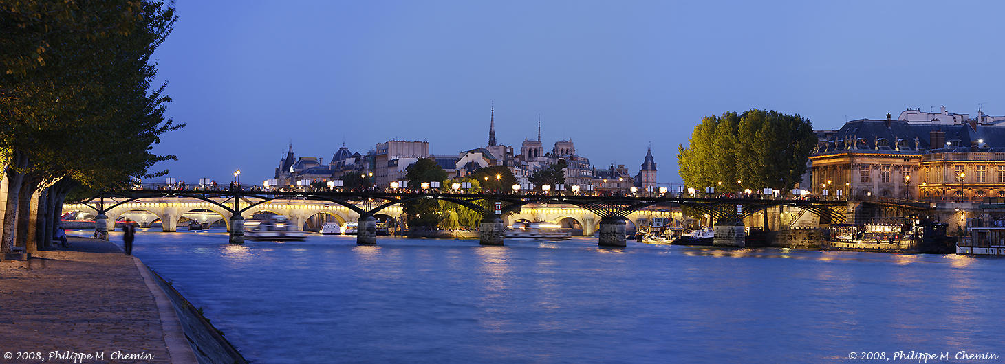 Paris - Le pont des Arts - Le pont Neuf et lle de la cit