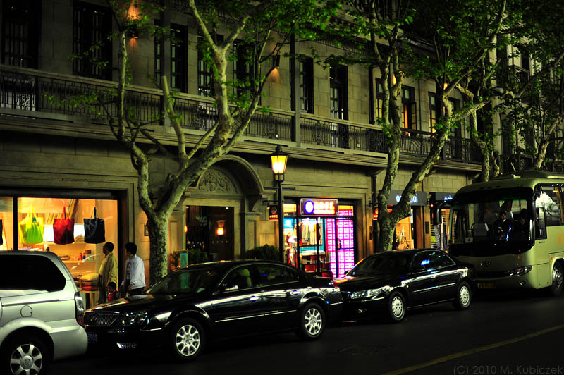 d7006 013.jpg