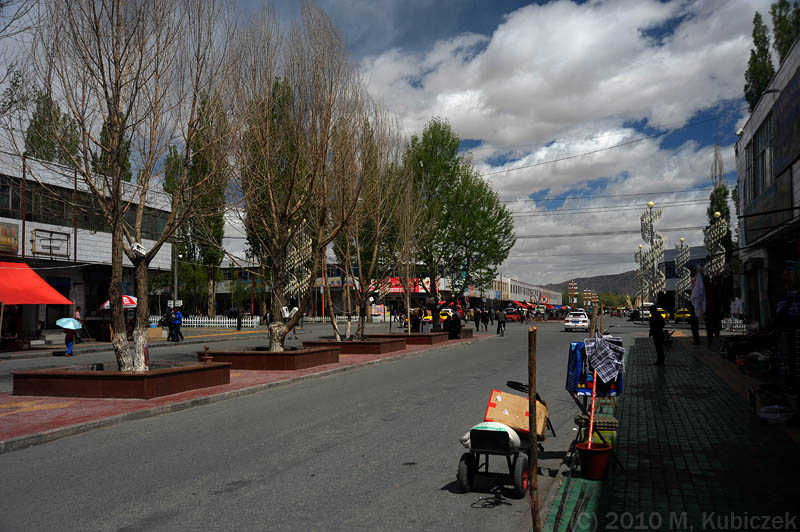 d7013 074.jpg