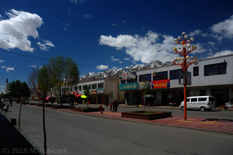 d7013 103.jpg