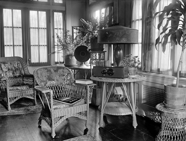 Media-Den-1926.jpg