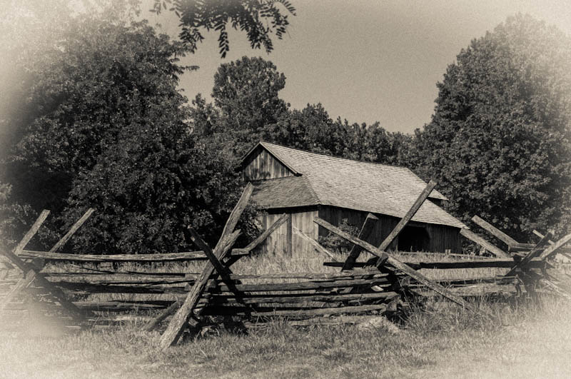 Barn B&W - Clay S