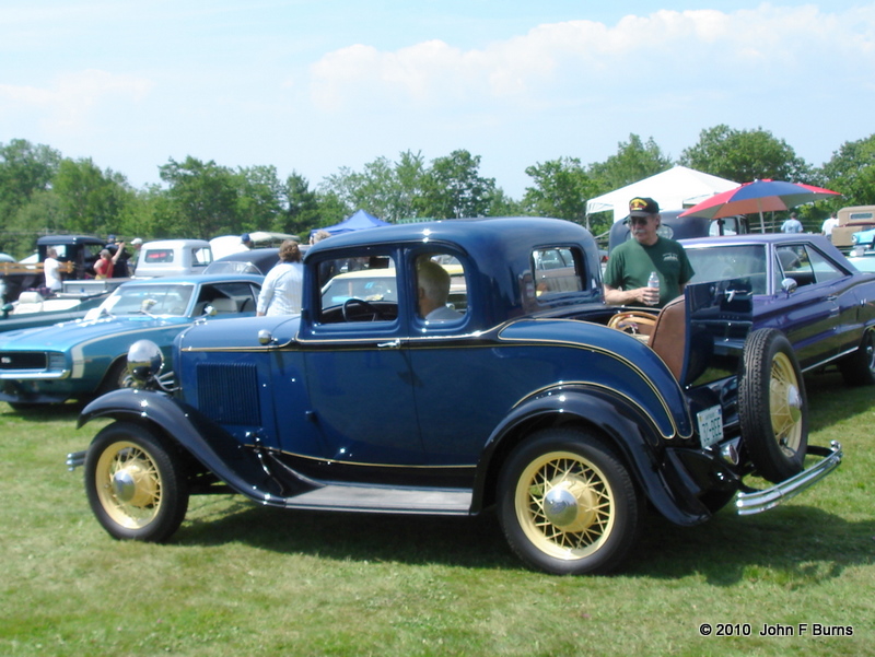 1932 Ford 5 Window Coupe