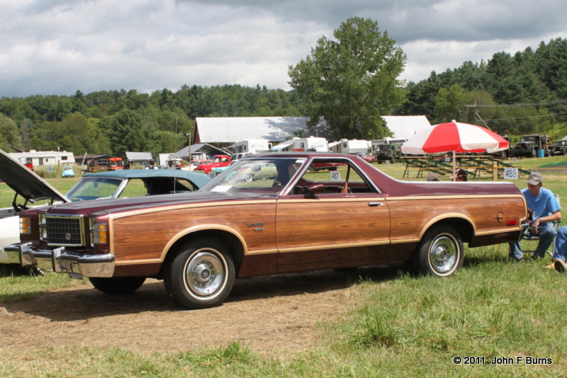 circa 1977 Ford Ranchero Squire