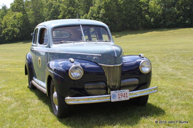 1941 Ford Fordor - Mass State Police Car