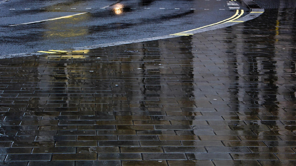 Yellow lines