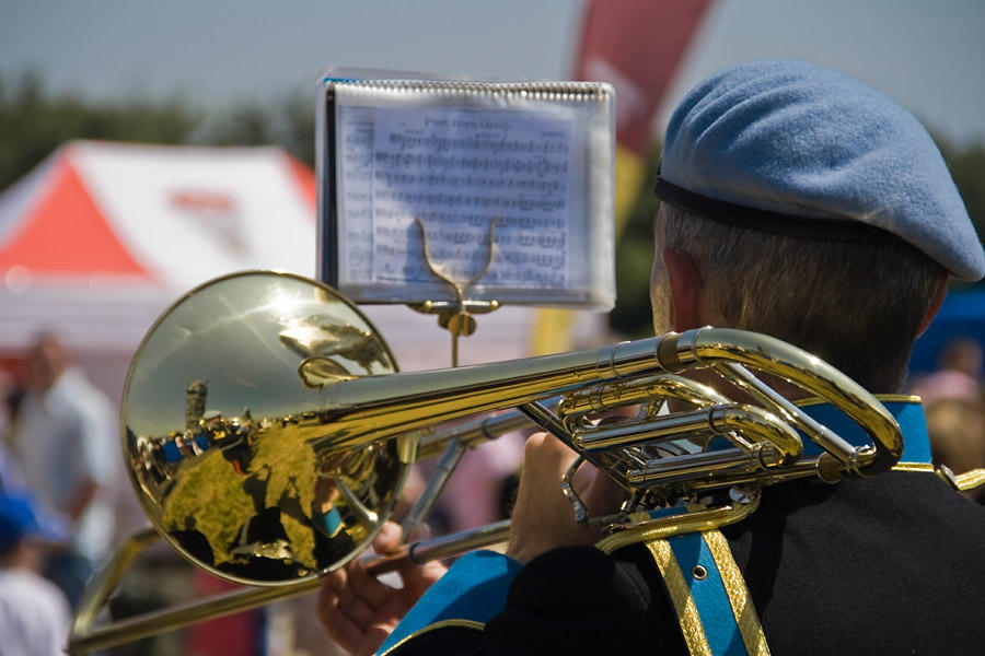 Trombone reflection 2