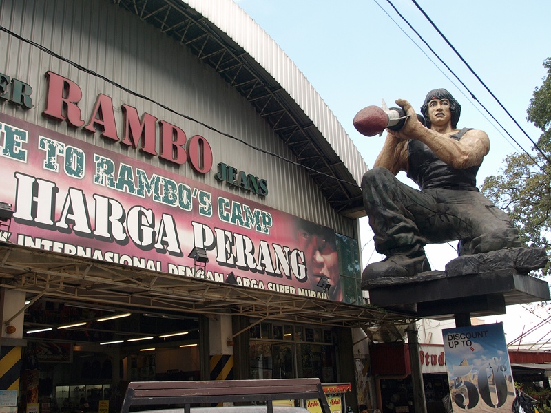 019 - Bandung, Jeans Street