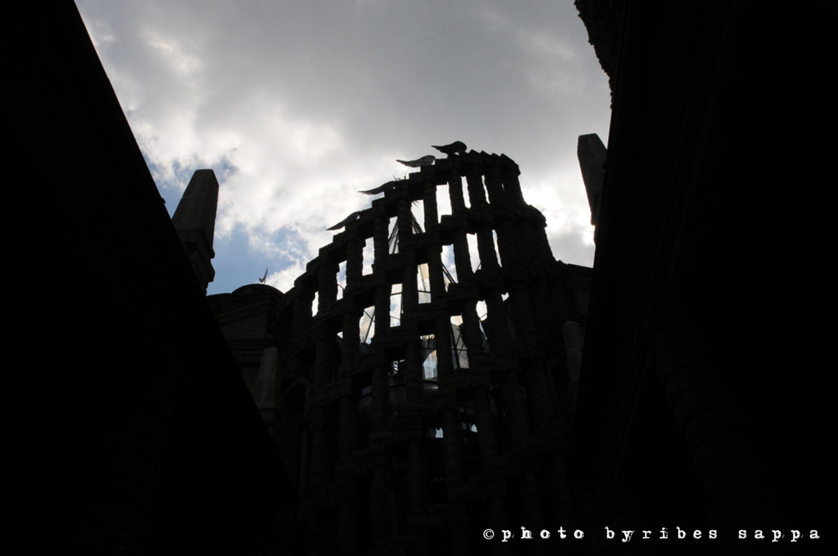 La Buzziana: la torre di Babele