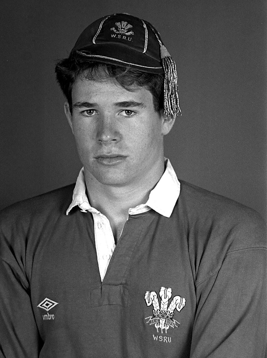 Stuart Roy cap Rygbi Ysgolion Cymru 1987.jpg