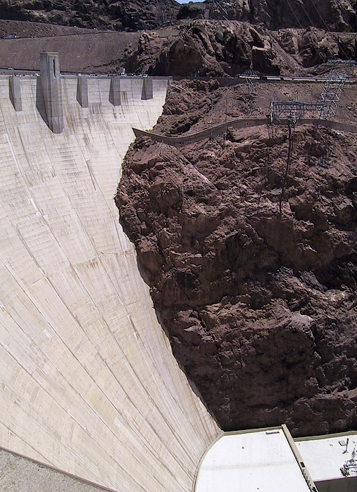 Hoover dam in its full height