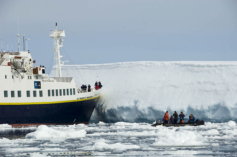 National Geographic Endeavour, Lemaire Channel   8