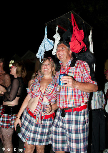Captain Tonys, Party in Plaid  6