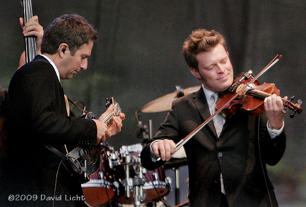 members of Lyle Lovett & His Large Band