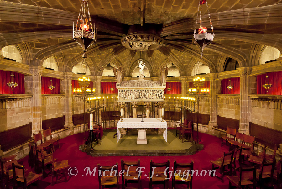  Lintrieur orn de la Catedral de la Seu / The ornate Gothic interior of the Catedral de la Seu