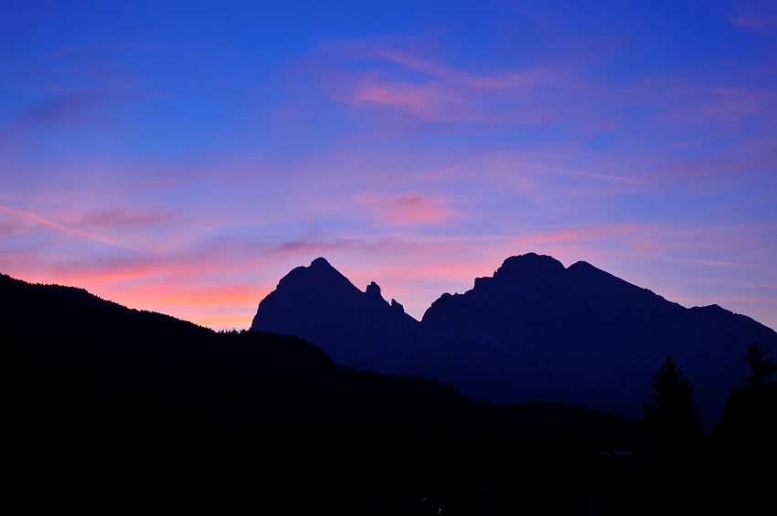 Tramonto sulle Tofane (esp luce artificiale)