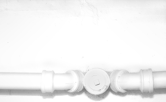 Pipe & Wall