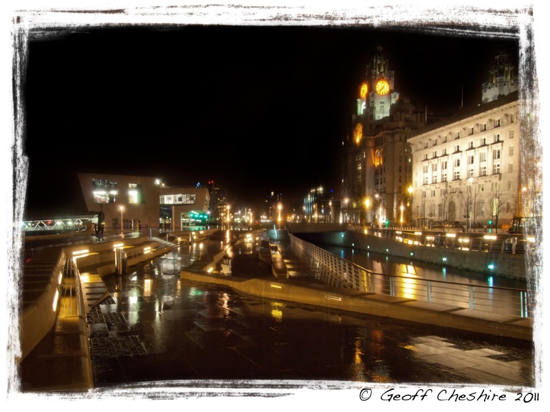 Liverpool Pier Head at night