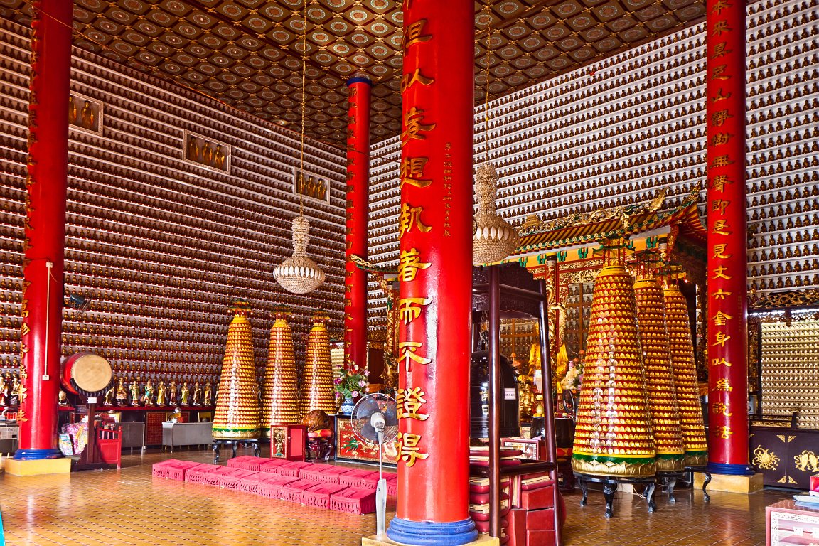 Ten Thousand Buddhas Monastery