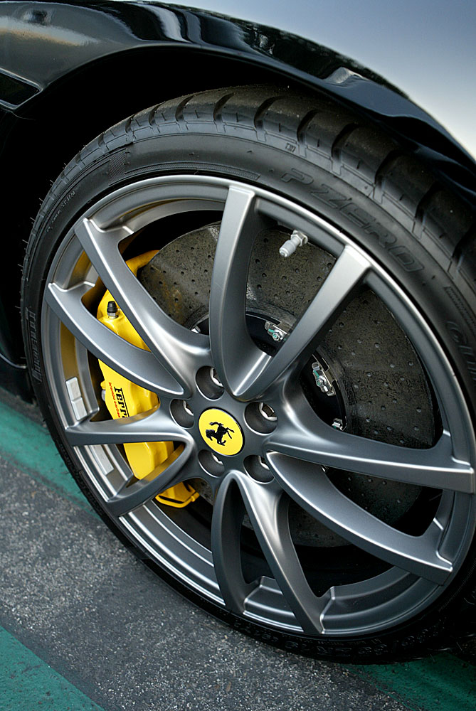 Ferrari 430 Scuderia wheel