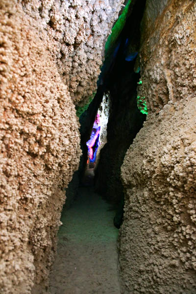 Chal Nakhjir Cave