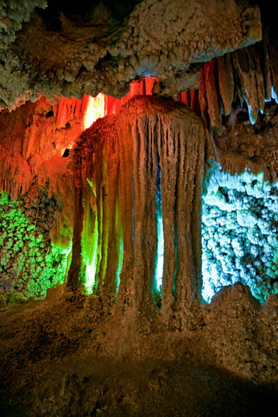 Chal Nakhjir Cave