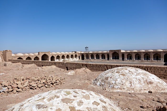 Deyr Gachin Caravansary