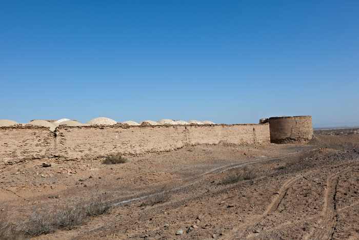 Deyr Gachin Caravansary