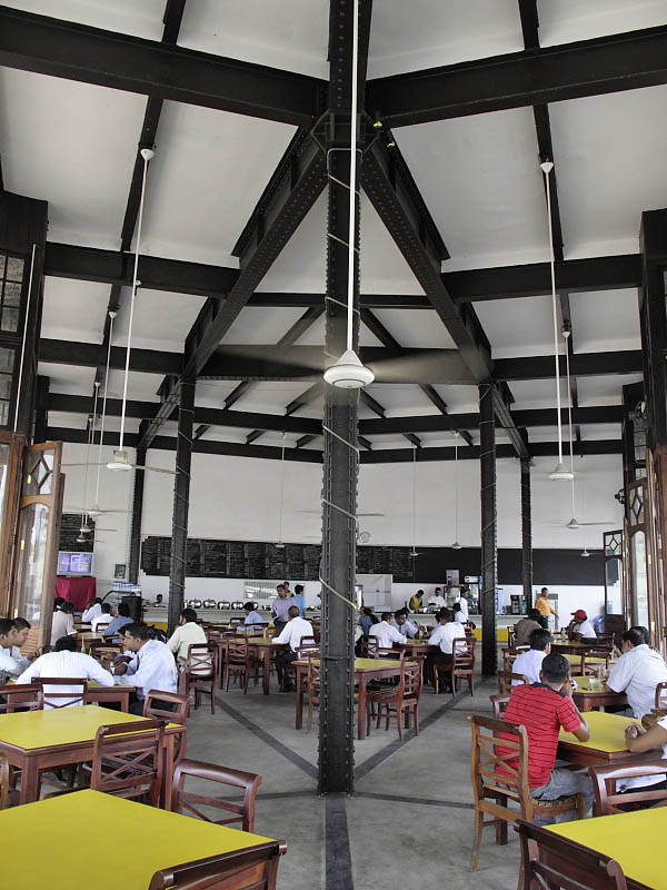 Colombo, Cafe in Pettah