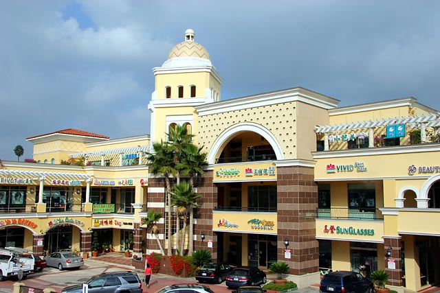 Hilton Plaza