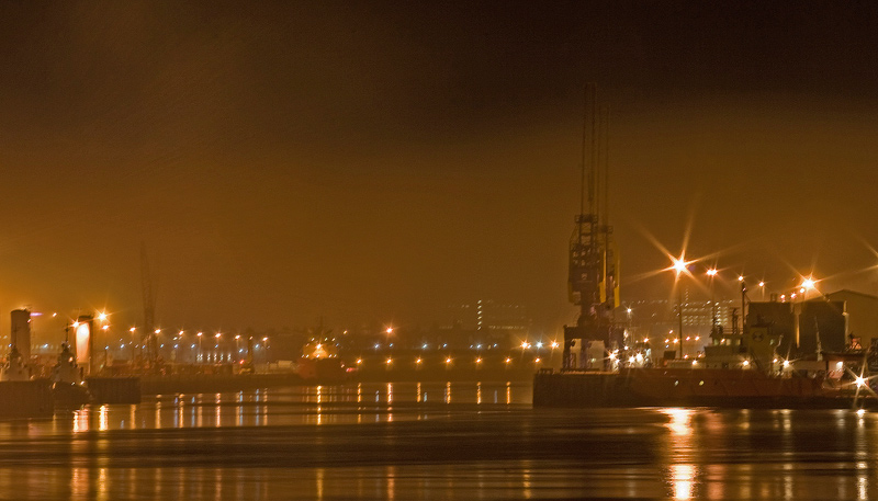 Night Shot - Aberdeen Harbour