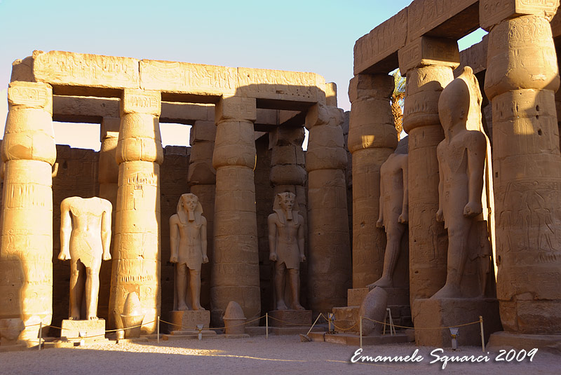 Colossal statues of Ramesses II