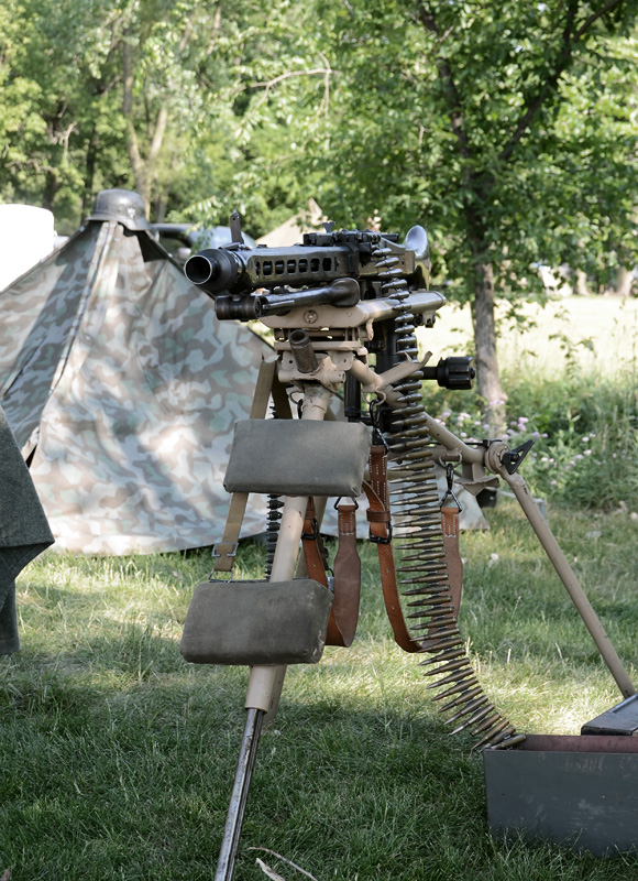 MG 42