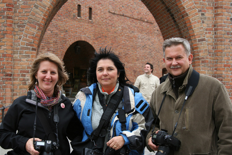 PBase Team - Nancy, Jola, Tomasz