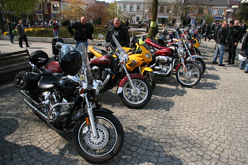 Motorcycles at Main Square