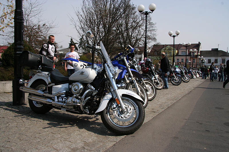 Motorcycles at Main Square