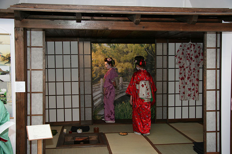 Maiko inside Tea Pavilion