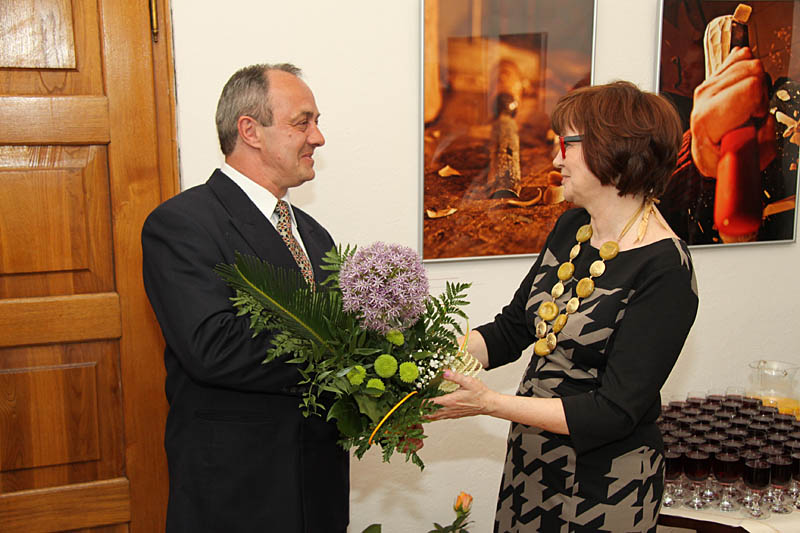 Congratulations for author of exhibition