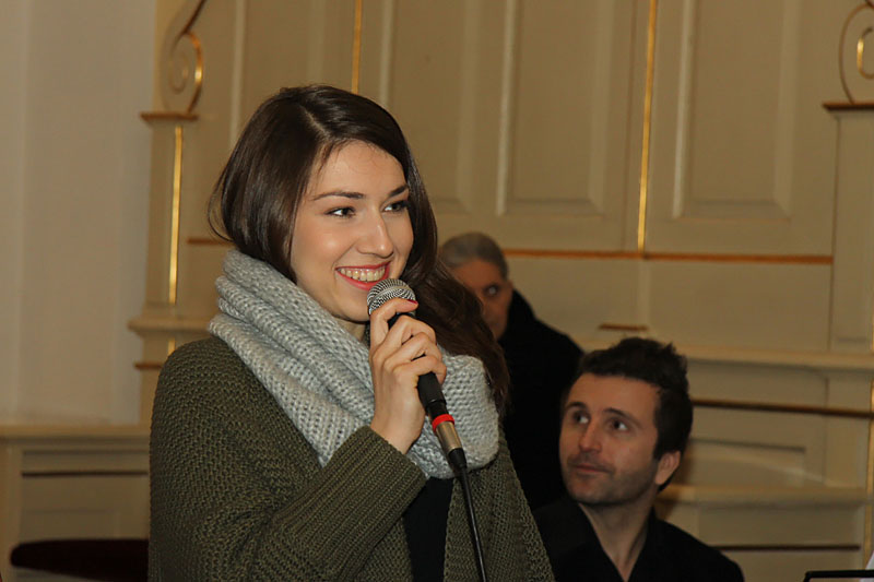 Vocalist of Jazz Trio