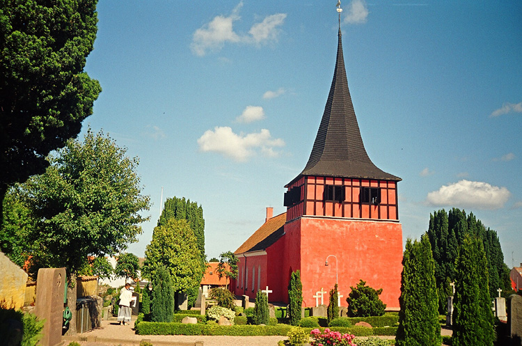 Svaneke Kirke