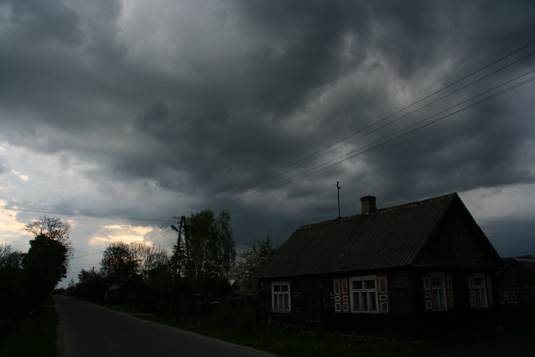 Clouds over hut