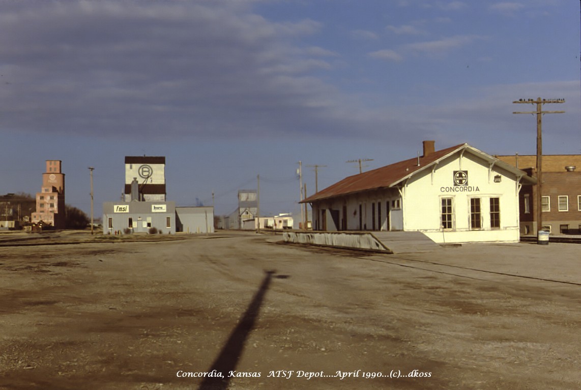 Concordia ATSF Depot_001.jpg