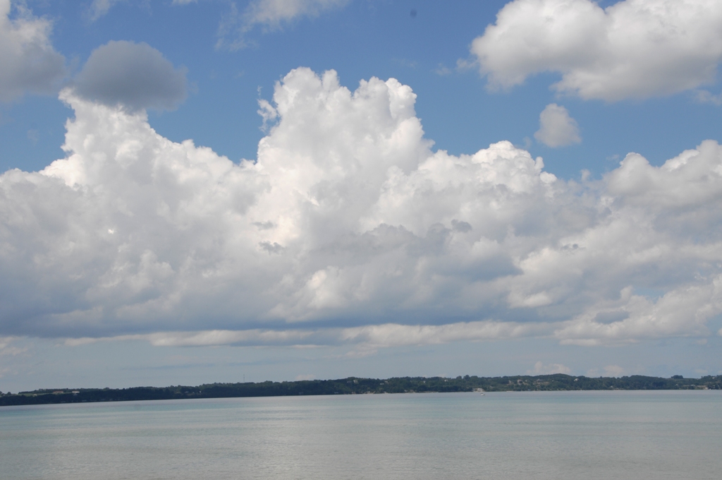 Clouds_over_EastBay_6.JPG
